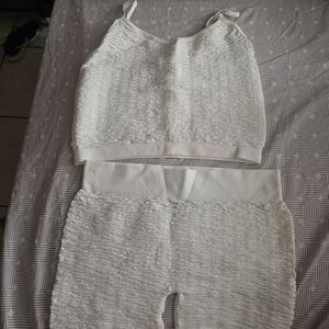 Feathers White Textured Apparel